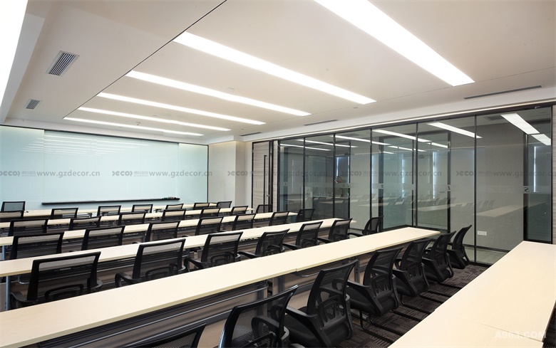 大型企業(yè)辦公室設計公司如何進行項目后期服務？